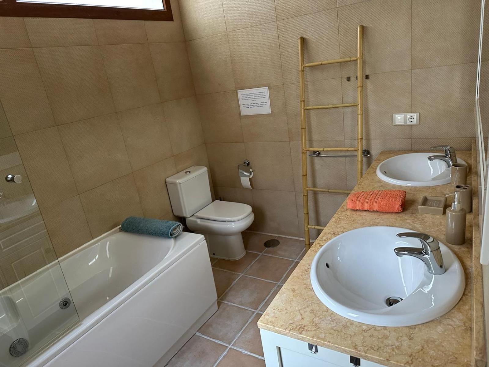 הוילה קלטה דה פוסטה Casa Lily מראה חיצוני תמונה